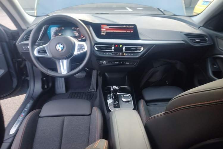 Used BMW 2 Series 2023 225i Four-Door Coupe M Sport Package Center Console