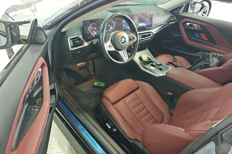 Used BMW 2 Series 2023 225i M Sport Night Edition Package Driver Seat