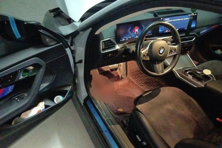 Used BMW 2 Series 2023 225i M Sport Night Edition Package Driver Seat