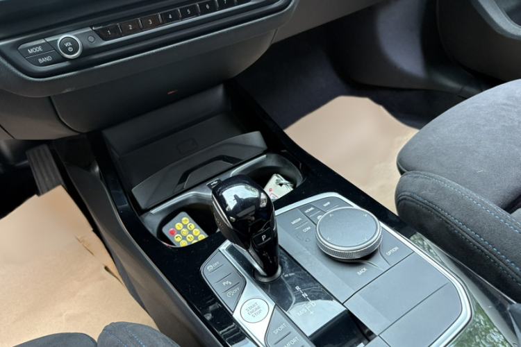 Used BMW 2 Series 2023 Facelifted 225i Four-Door Coupe M Sport Night Edition Package Gear Lever