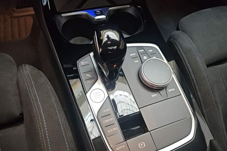 Used BMW 2 Series 2023 Facelifted 225i Four-Door Coupe M Sport Night Edition Package Gear Lever