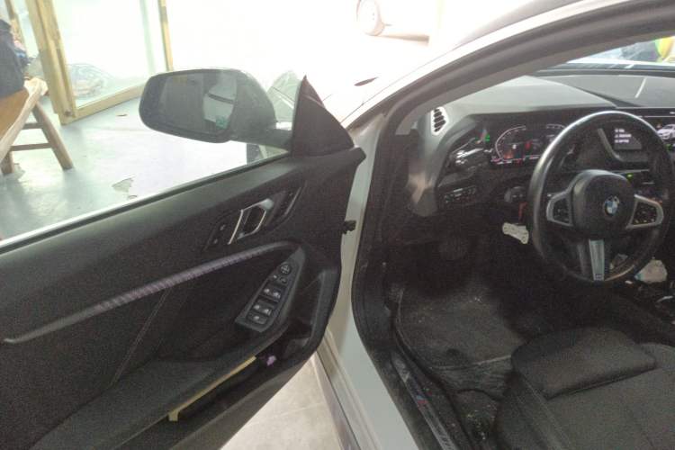 Used BMW 2 Series 2023 225i Four-Door Coupe M Sport Package Interior 3
