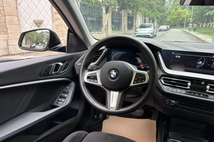Used BMW 2 Series 2023 Facelifted 225i Four-Door Coupe M Sport Night Edition Package Interior 4