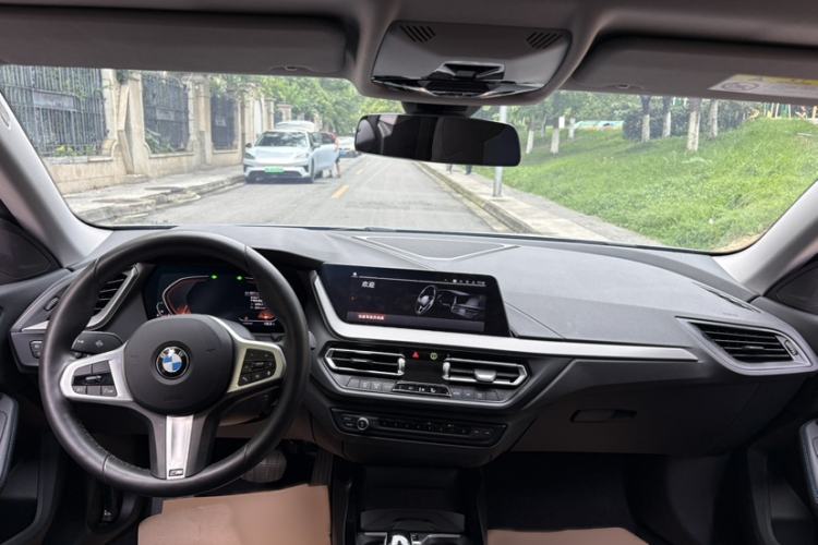 Used BMW 2 Series 2023 Facelifted 225i Four-Door Coupe M Sport Night Edition Package Interior 6