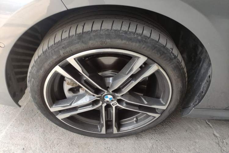 Used BMW 2 Series 2023 Facelifted 225i Four-Door Coupe M Sport Night Edition Package Left Front Wheel Hub