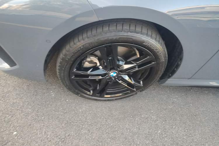 Used BMW 2 Series 2023 225i Four-Door Coupe M Sport Package Left Front Wheel Hub