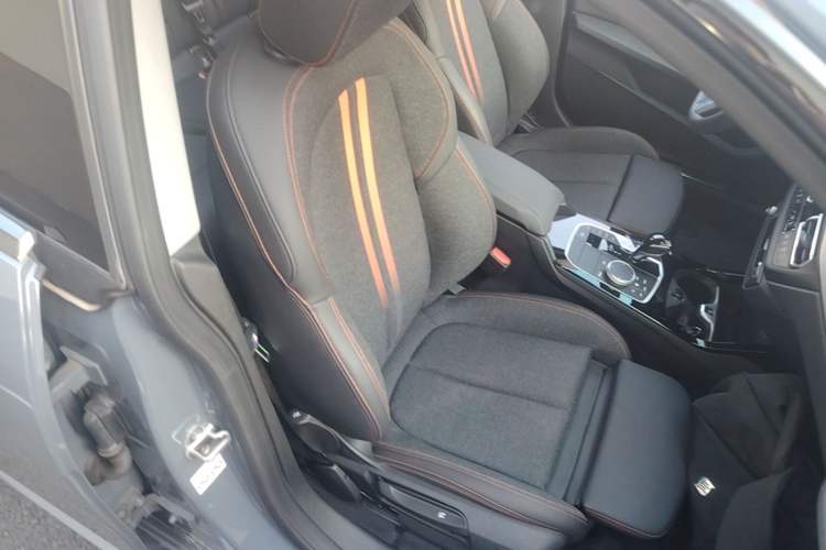 Used BMW 2 Series 2023 225i Four-Door Coupe M Sport Package Right Front Seat