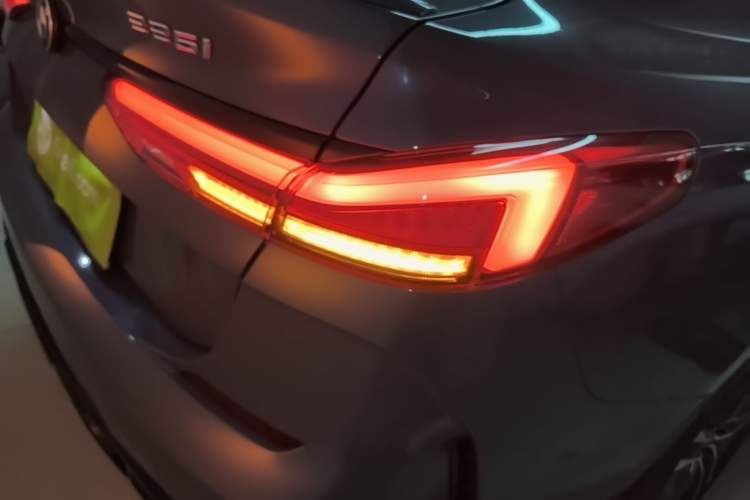 Used BMW 2 Series 2023 225i Four-Door Coupe M Sport Shadowline Package Right Rear Taillight