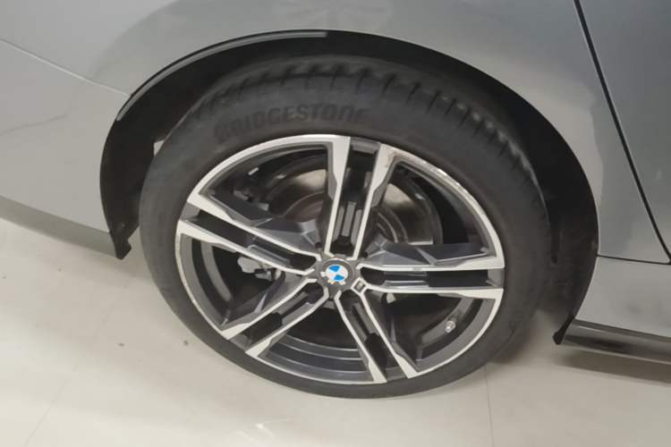 Used BMW 2 Series 2023 Facelifted 225i Four-Door Coupe M Sport Night Edition Package Right Rear Wheel Hub