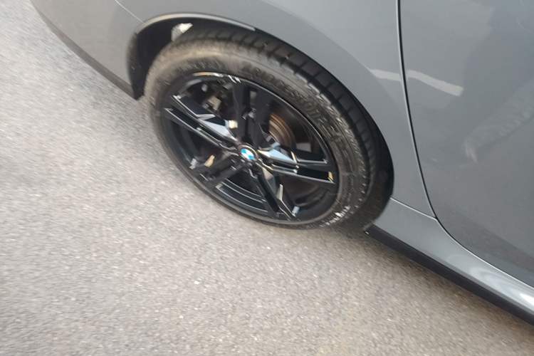Used BMW 2 Series 2023 225i Four-Door Coupe M Sport Package Right Rear Wheel Hub