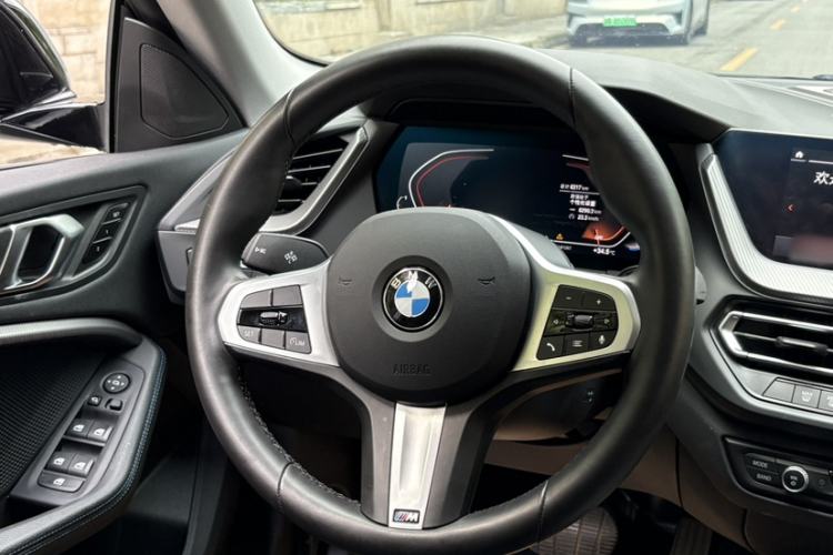 Used BMW 2 Series 2023 Facelifted 225i Four-Door Coupe M Sport Night Edition Package Steering Wheel
