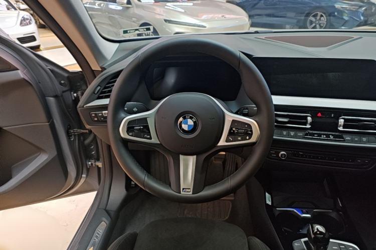 Used BMW 2 Series 2023 Facelifted 225i Four-Door Coupe M Sport Night Edition Package Steering Wheel