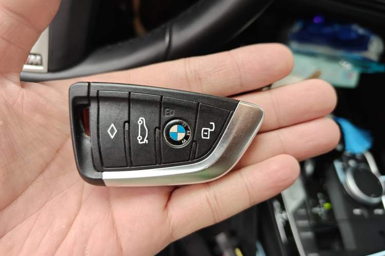 Used BMW 2 Series 2023 225i Four-Door Coupe M Sport Package Vehicle Key