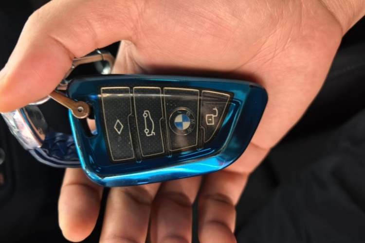 Used BMW 2 Series 2023 225i Four-Door Coupe M Sport Package Vehicle Key