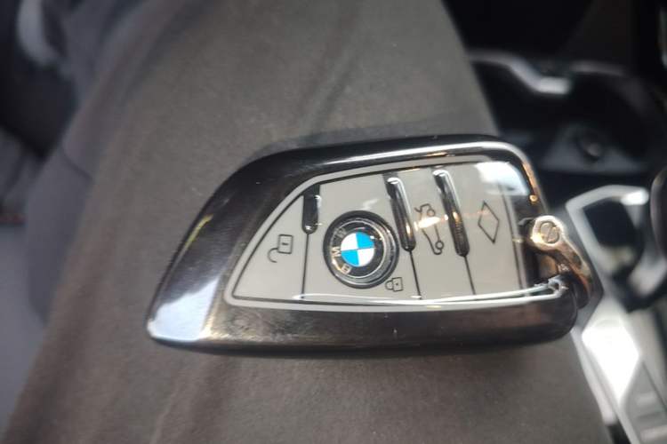Used BMW 2 Series 2023 225i Four-Door Coupe M Sport Package Vehicle Key