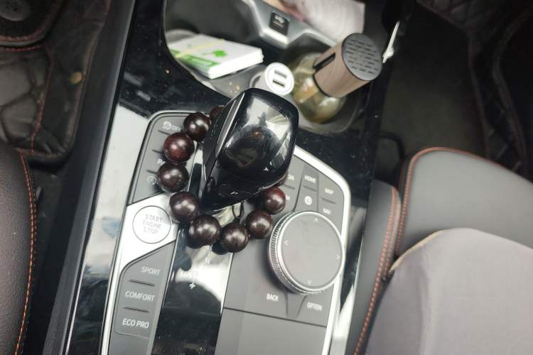 Used BMW 2 Series 2023 225i Four-Door Coupe M Sport Package Gear Lever