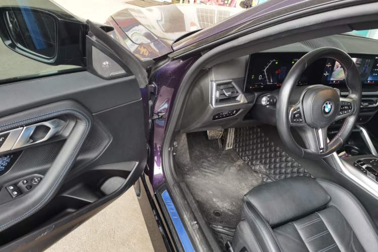 Used BMW 2 Series 2023 M240i Driver Seat