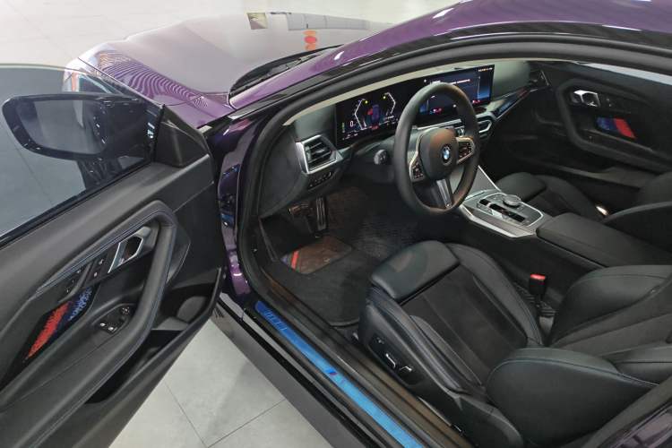 Used BMW 2 Series 2023 225i M Sport Night Edition Package Driver Seat