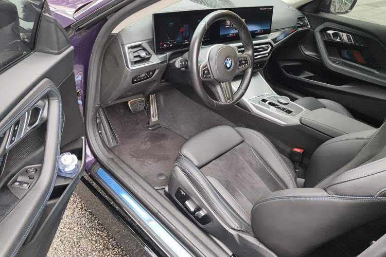Used BMW 2 Series 2023 225i M Sport Night Edition Package Driver Seat