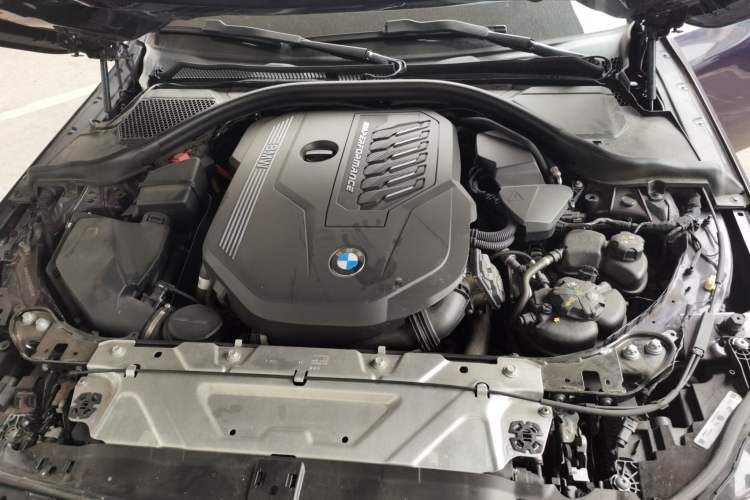 Used BMW 2 Series 2023 M240i Engine Bay