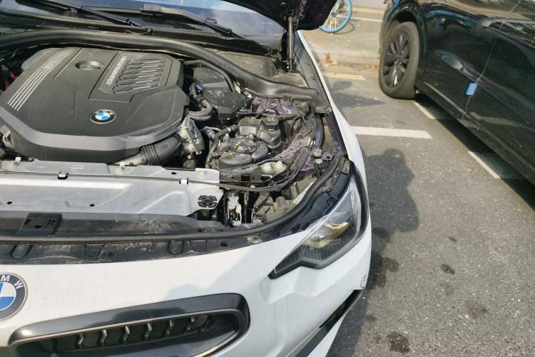Used BMW 2 Series 2023 M240i Engine Bay Left