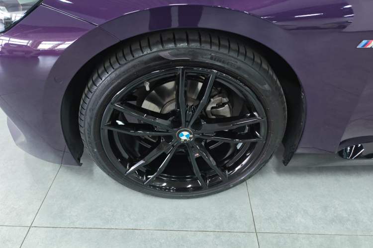 Used BMW 2 Series 2023 225i M Sport Night Edition Package Left Front Wheel Hub