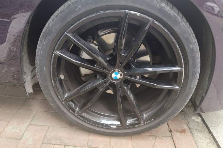 Used BMW 2 Series 2023 225i M Sport Night Edition Package Right Front Wheel Hub