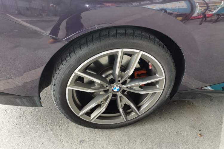 Used BMW 2 Series 2023 M240i Right Rear Wheel Hub