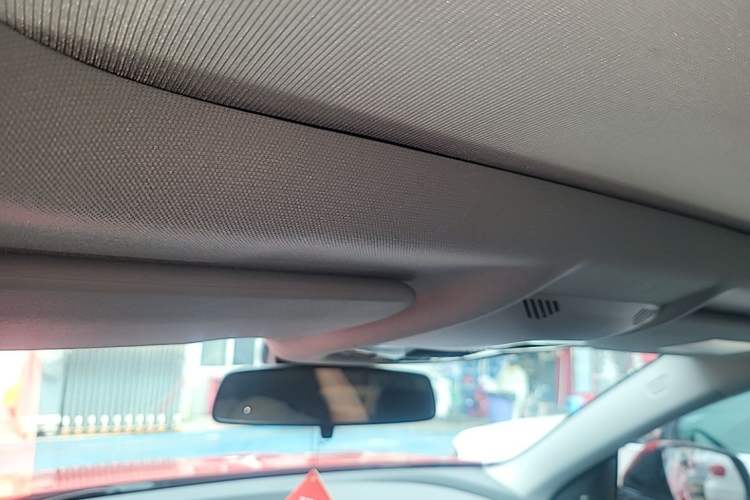 Used BMW 2 Series 2023 225i Four-Door Coupe M Sport Shadowline Package Headliner