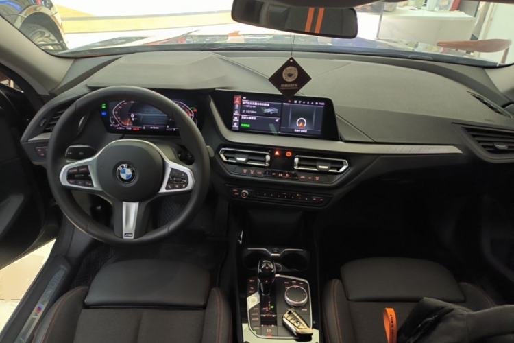 Used BMW 2 Series 2023 225i Four-Door Coupe M Sport Package Center Console
