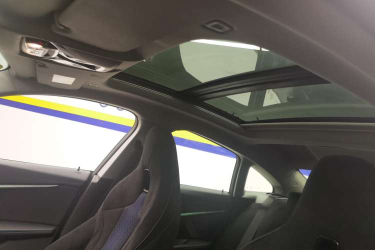 Used BMW 2 Series 2023 Facelifted 225i Four-Door Coupe M Sport Night Edition Package Headliner