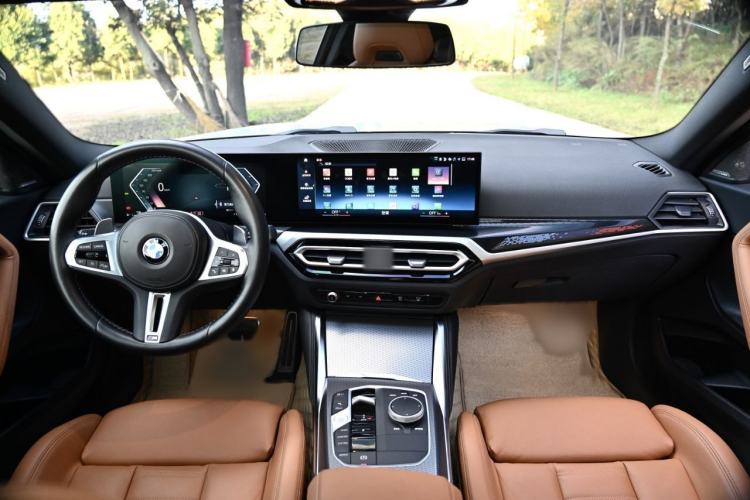 Used BMW 2 Series 2023 M240i Interior 1