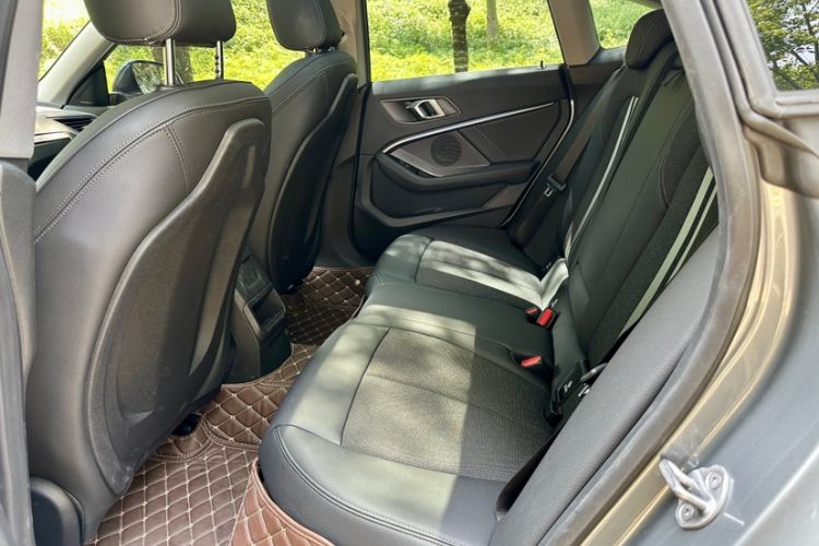 Used BMW 2 Series 2023 225i Four-Door Coupe M Sport Package Interior 4