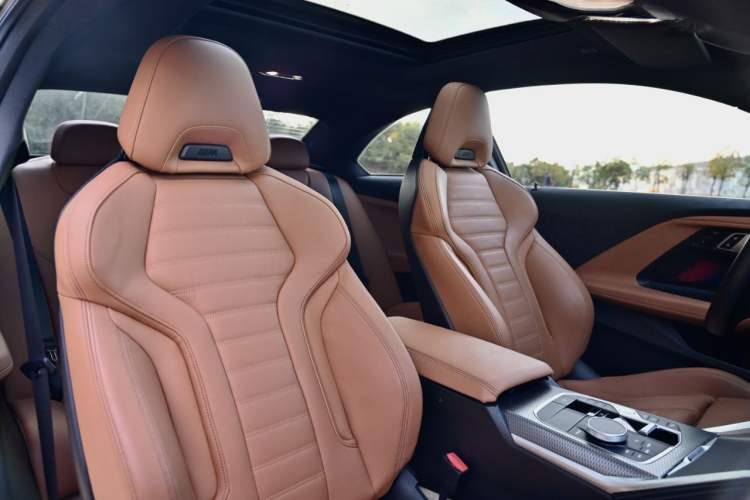 Used BMW 2 Series 2023 M240i Interior 5