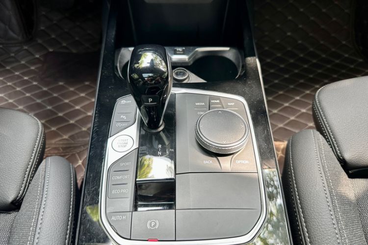 Used BMW 2 Series 2023 225i Four-Door Coupe M Sport Package Interior 6