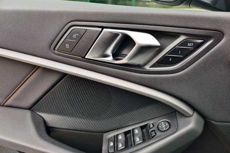 Used BMW 2 Series 2023 225i Four-Door Coupe M Sport Package Interior 6
