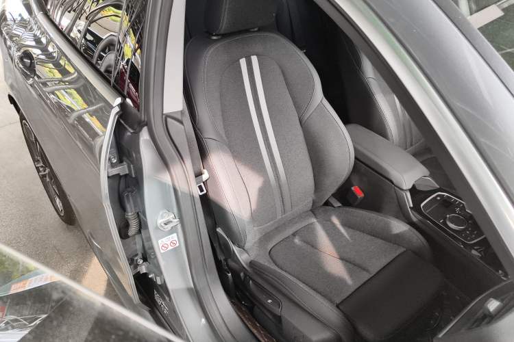 Used BMW 2 Series 2023 225i Four-Door Coupe M Sport Package Right Front Seat