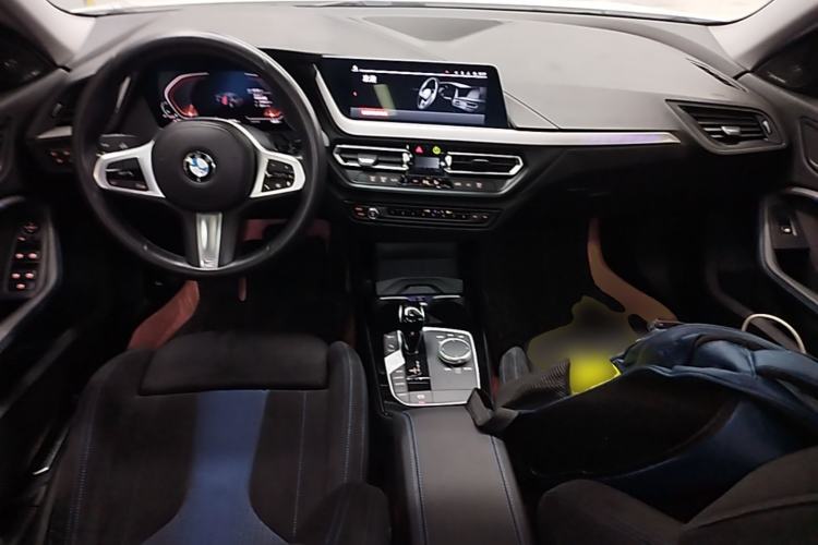 Used BMW 2 Series 2023 225i Four-Door Coupe M Sport Shadowline Package Center Console