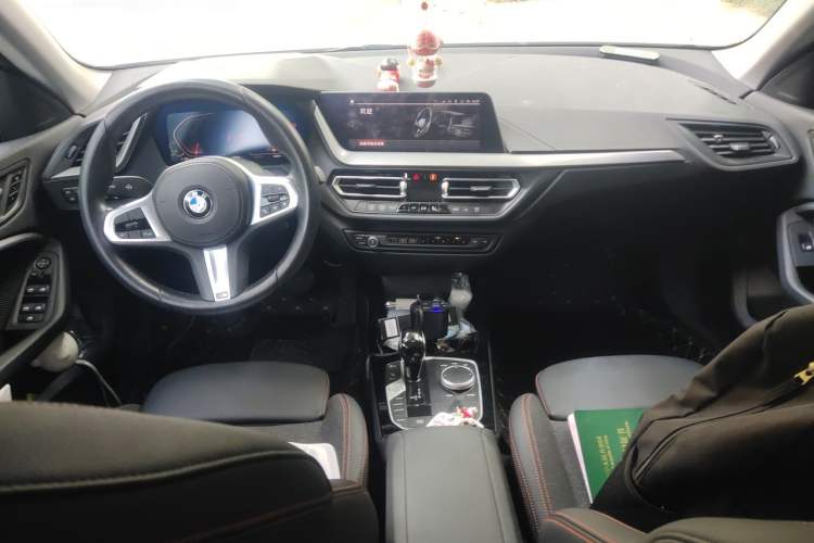 Used BMW 2 Series 2023 225i Four-Door Coupe M Sport Package Center Console