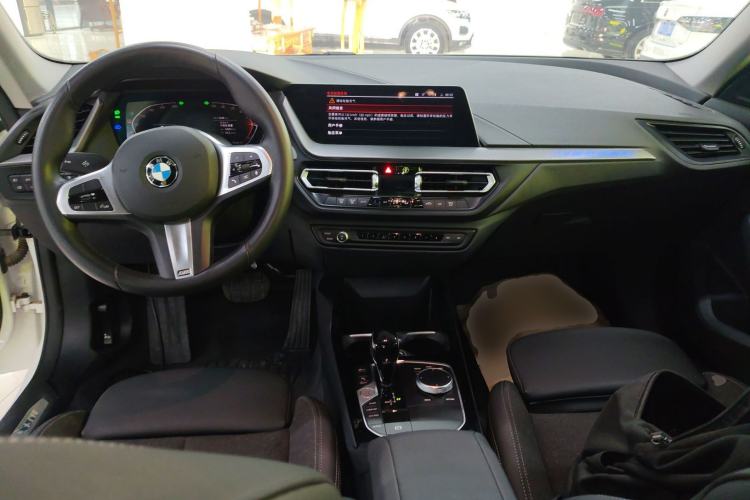 Used BMW 2 Series 2023 225i Four-Door Coupe M Sport Package Center Console