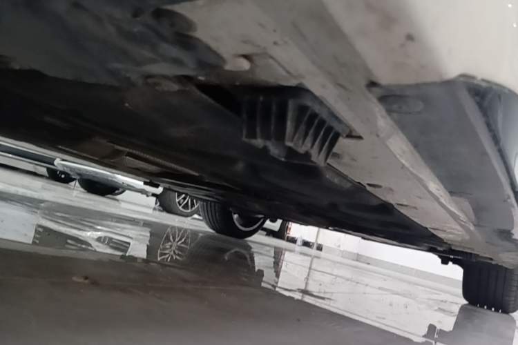 Used BMW 2 Series 2023 225i Four-Door Coupe M Sport Shadowline Package Chassis Front Left