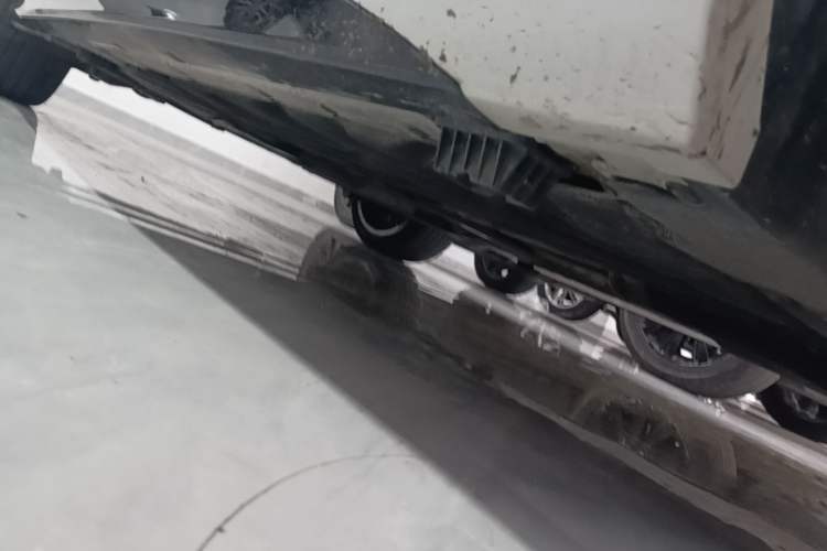 Used BMW 2 Series 2023 225i Four-Door Coupe M Sport Shadowline Package Chassis Front Right