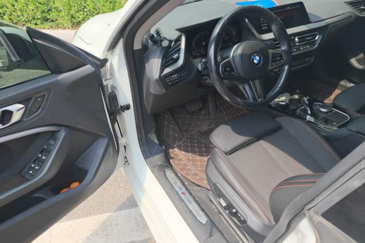 Used BMW 2 Series 2023 225i Four-Door Coupe M Sport Package Driver Seat