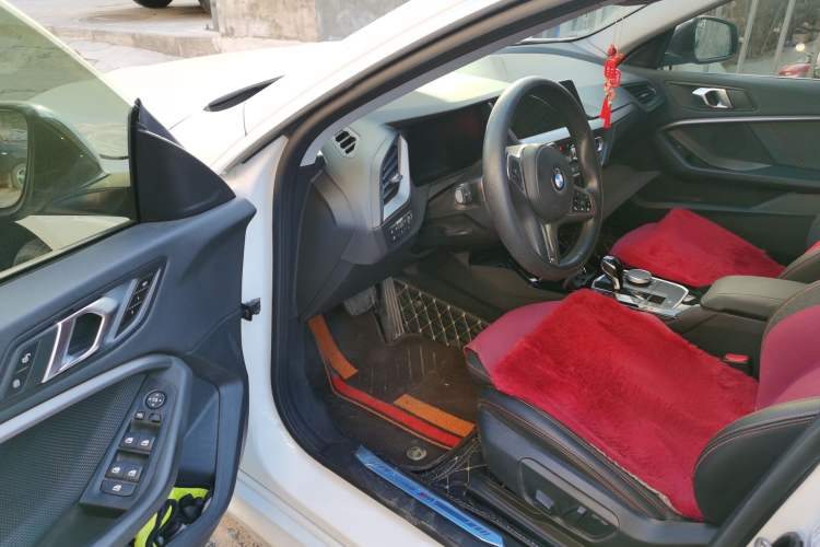 Used BMW 2 Series 2023 225i Four-Door Coupe M Sport Package Driver Seat