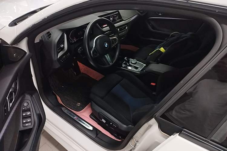 Used BMW 2 Series 2023 225i Four-Door Coupe M Sport Shadowline Package Driver Seat