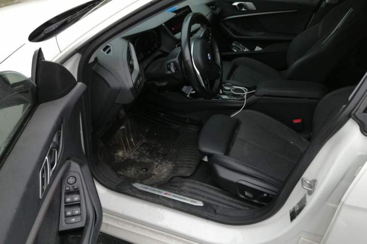 Used BMW 2 Series 2023 225i Four-Door Coupe M Sport Package Driver Seat