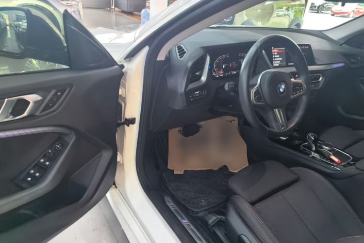 Used BMW 2 Series 2023 225i Four-Door Coupe M Sport Package Driver Seat
