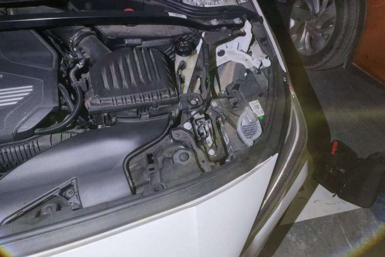 Used BMW 2 Series 2023 225i Four-Door Coupe M Sport Shadowline Package Engine Bay Left