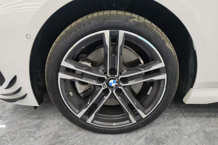 Used BMW 2 Series 2023 225i Four-Door Coupe M Sport Package Exterior 4