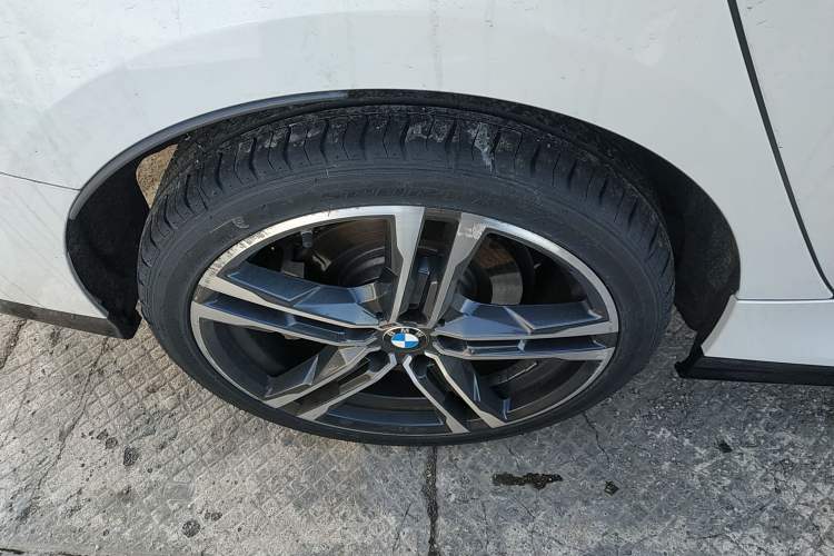 Used BMW 2 Series 2023 225i Four-Door Coupe M Sport Package Exterior 5
